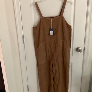 UNIVERSAL THREAD GOOD CO. NEW CONDITION